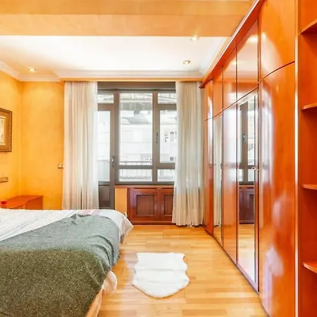 Dom wakacyjny Moderan Smjestaj S Parkingom Nova Bila