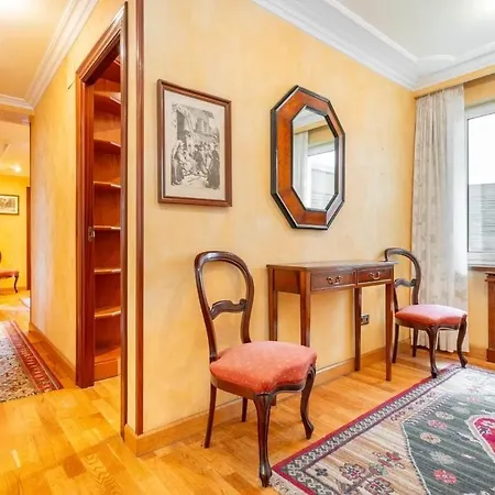 Moderan Smjestaj S Parkingom